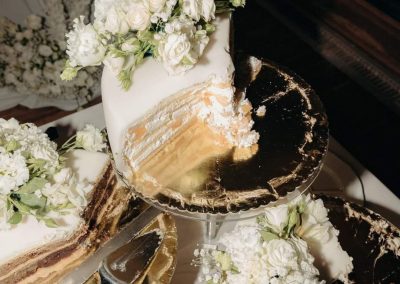 esküvői torta Keszthely, esküvő torta Keszthely, menyasszonyi torta Keszthely, esküvői torta rendelés Keszthely, egyedi esküvői torta Keszthely, prémium esküvői torta Keszthely, modern esküvői torta Keszthely, klasszikus esküvői torta Keszthely, több emeletes esküvői torta Keszthely, esküvői torta Balaton, balatoni esküvő torta, esküvői desszert Keszthely, esküvői sweet table Keszthely, esküvői torta árak Keszthely, esküvői torta rendelés Balaton, menyasszonyi torta rendelés, esküvői torta készítés, egyedi torta esküvőre Keszthely, esküvői torta ötletek, romantikus esküvői torta, minimalista esküvői torta, virágdíszes esküvői torta, torta esküvőre Keszthely, esküvői catering torta Keszthely