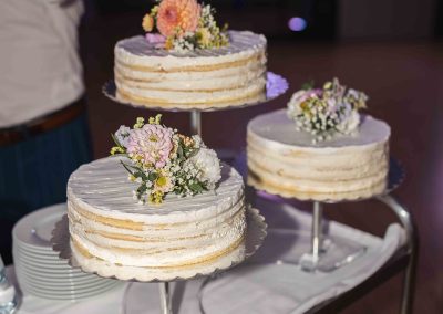 esküvői torta Keszthely, esküvő torta Keszthely, menyasszonyi torta Keszthely, esküvői torta rendelés Keszthely, egyedi esküvői torta Keszthely, prémium esküvői torta Keszthely, modern esküvői torta Keszthely, klasszikus esküvői torta Keszthely, több emeletes esküvői torta Keszthely, esküvői torta Balaton, balatoni esküvő torta, esküvői desszert Keszthely, esküvői sweet table Keszthely, esküvői torta árak Keszthely, esküvői torta rendelés Balaton, menyasszonyi torta rendelés, esküvői torta készítés, egyedi torta esküvőre Keszthely, esküvői torta ötletek, romantikus esküvői torta, minimalista esküvői torta, virágdíszes esküvői torta, torta esküvőre Keszthely, esküvői catering torta Keszthely