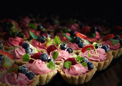 esküvői torta Keszthely, esküvő torta Keszthely, menyasszonyi torta Keszthely, esküvői torta rendelés Keszthely, egyedi esküvői torta Keszthely, prémium esküvői torta Keszthely, modern esküvői torta Keszthely, klasszikus esküvői torta Keszthely, több emeletes esküvői torta Keszthely, esküvői torta Balaton, balatoni esküvő torta, esküvői desszert Keszthely, esküvői sweet table Keszthely, esküvői torta árak Keszthely, esküvői torta rendelés Balaton, menyasszonyi torta rendelés, esküvői torta készítés, egyedi torta esküvőre Keszthely, esküvői torta ötletek, romantikus esküvői torta, minimalista esküvői torta, virágdíszes esküvői torta, torta esküvőre Keszthely, esküvői catering torta Keszthely