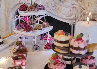 esküvői torta Keszthely, esküvő torta Keszthely, menyasszonyi torta Keszthely, esküvői torta rendelés Keszthely, egyedi esküvői torta Keszthely, prémium esküvői torta Keszthely, modern esküvői torta Keszthely, klasszikus esküvői torta Keszthely, több emeletes esküvői torta Keszthely, esküvői torta Balaton, balatoni esküvő torta, esküvői desszert Keszthely, esküvői sweet table Keszthely, esküvői torta árak Keszthely, esküvői torta rendelés Balaton, menyasszonyi torta rendelés, esküvői torta készítés, egyedi torta esküvőre Keszthely, esküvői torta ötletek, romantikus esküvői torta, minimalista esküvői torta, virágdíszes esküvői torta, torta esküvőre Keszthely, esküvői catering torta Keszthely